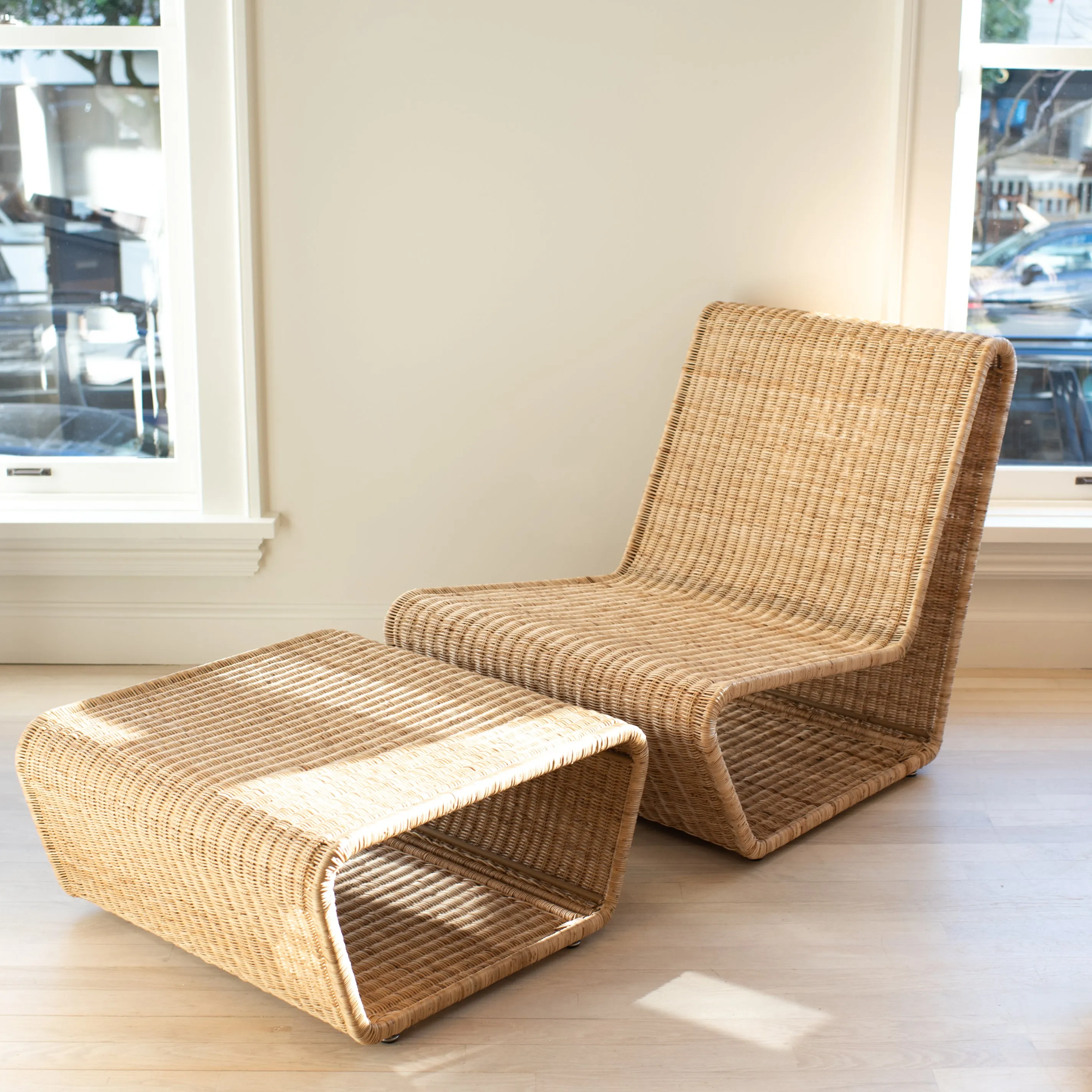 Wave Ottoman